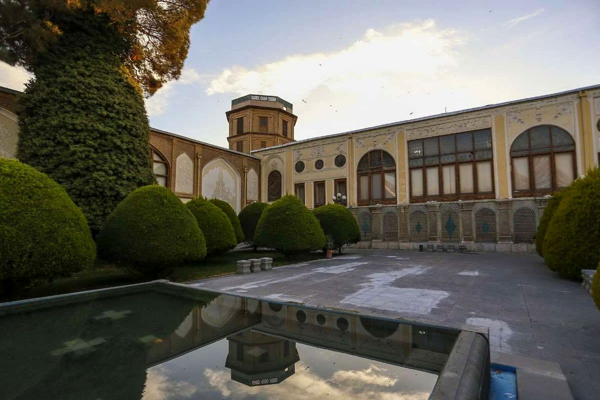 ساختمان موزه هنرهای معاصر اصفهان در دست مرمت است/ هزینه ۵۰ میلیارد ریالی نوسازی بنا