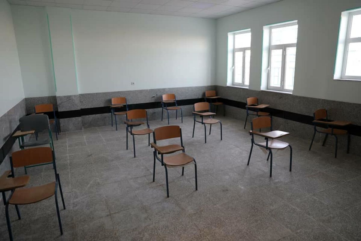 ۲ مدرسه به علت تخطی از مصوبات ستاد کرونا تعطیل شدند