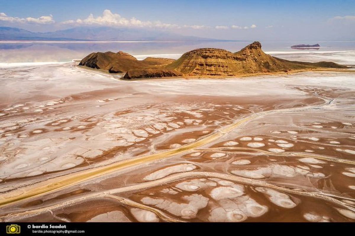 ممنوعیت برداشت نمک از بستر دریاچه ارومیه
