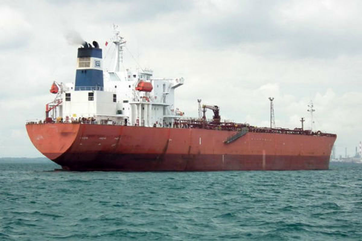 ورود اولین کشتی حامل سوخت به الحدیده پس از اجرای آتش‌بس در یمن