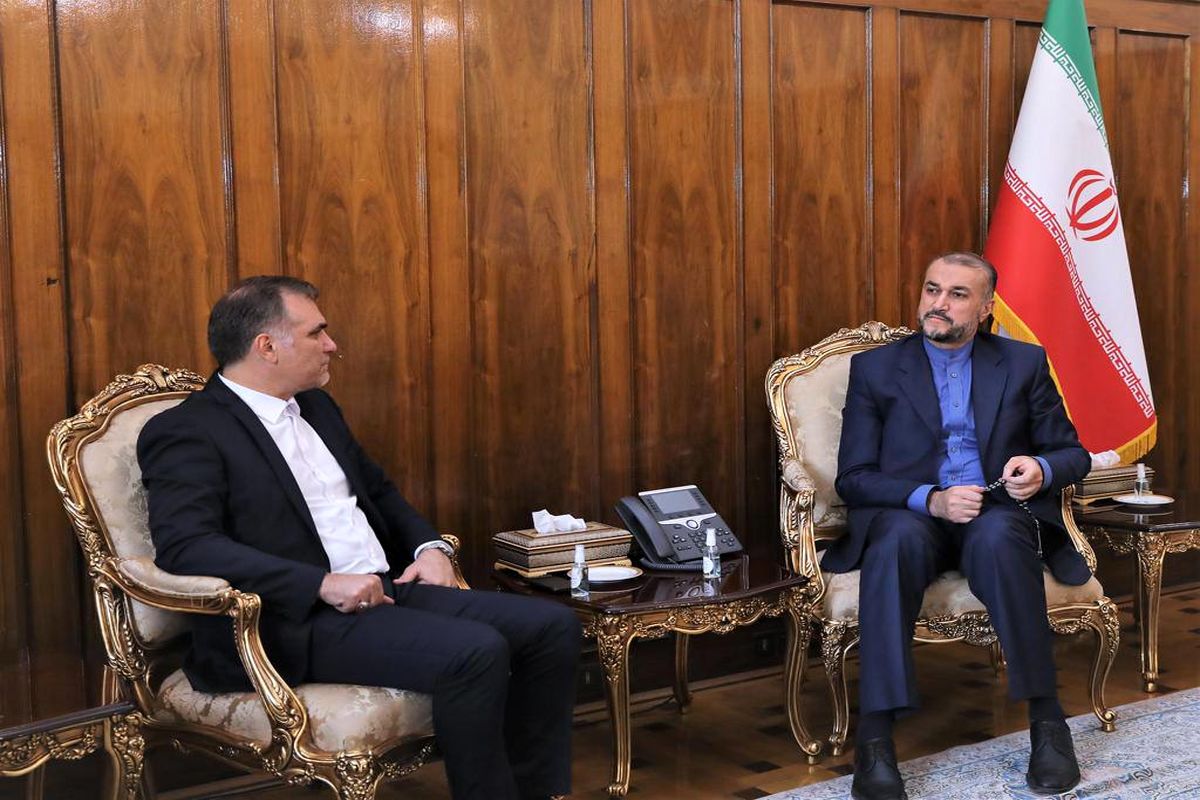 وزارت امور خارجه برای کمک دیپلماسی به فدراسیون فوتبال آمادگی دارد