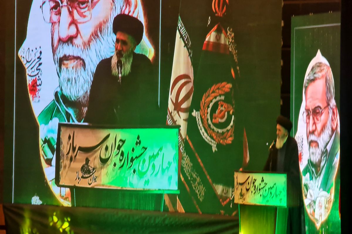 مرخصی تشویقی امیر آشتیانی به همه سربازان وزارت دفاع/ دولت وعده خود را در بکارگیری جوانان محقق کرد