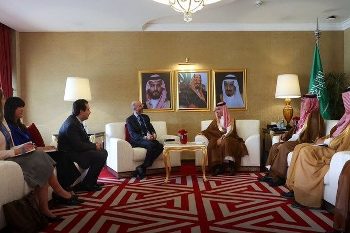 گفت‌وگوی وزیر خارجه عربستان با نماینده ویژه آمریکا در امور ایران