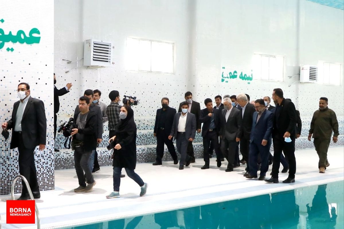 استخر سرپوشیده"ایثار" اهواز با حضور وزیر ورزش و جوانان افتتاح شد