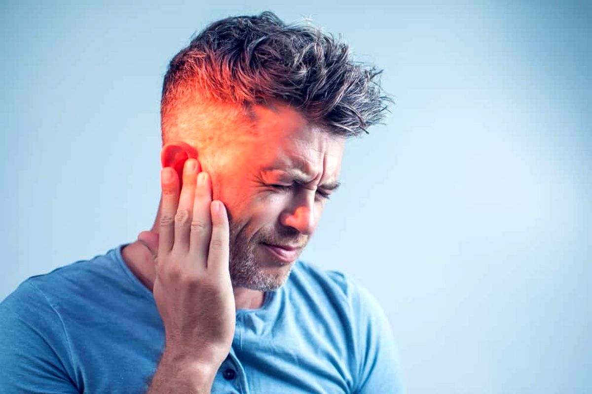 ۹ علت درد گرفتن پشت گوش