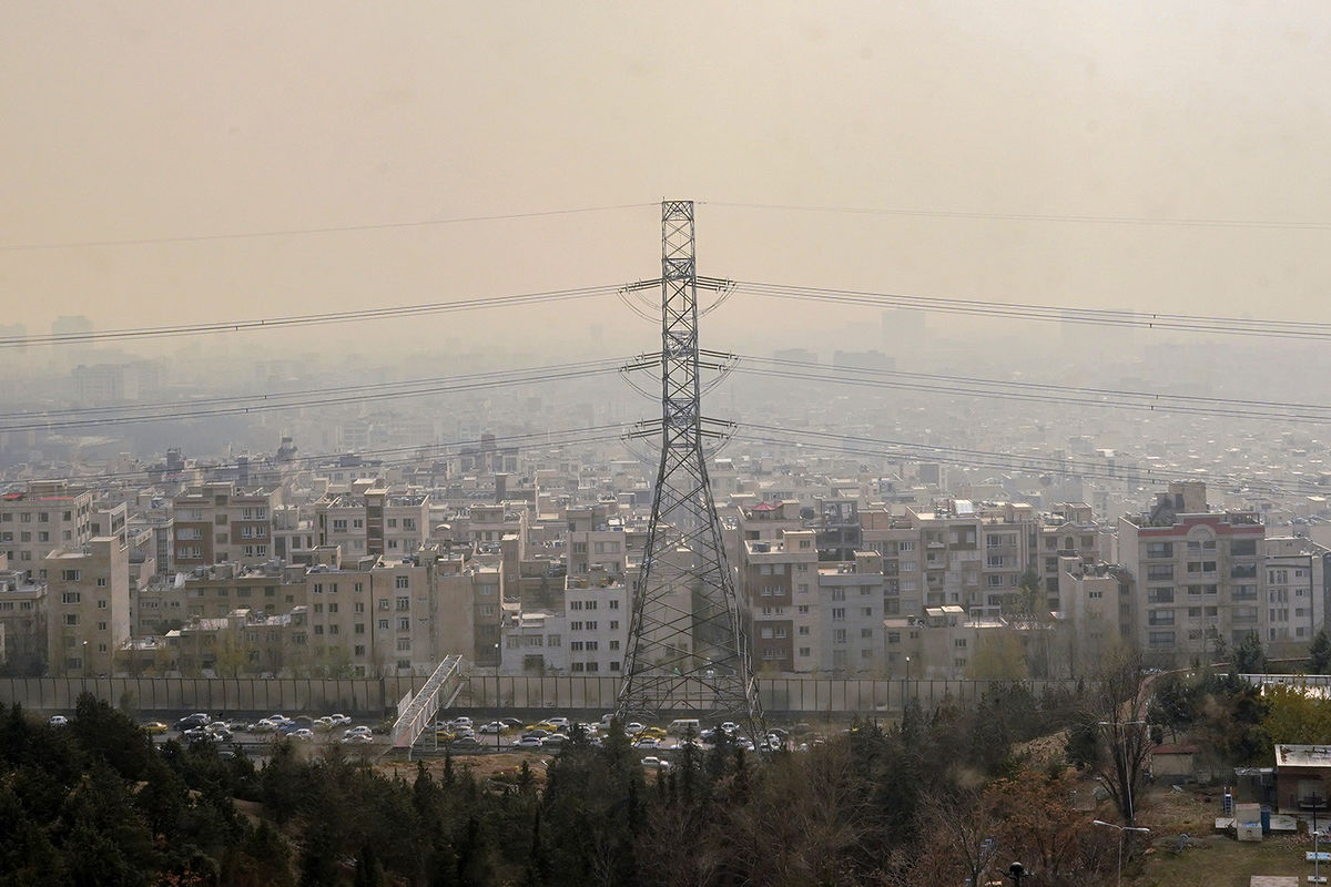 شاخص ۱۴۷ کیفیت هوای امروز تهران یعنی «ناسالم» برای حساس‌ها