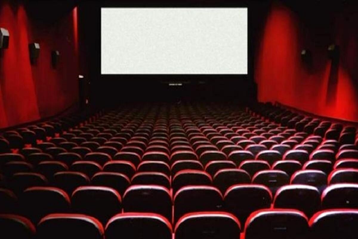 پرتماشاگرترین روز سینما در سال ۱۴۰۱ رقم خورد / فروش ۵ میلیارد در سه روز
