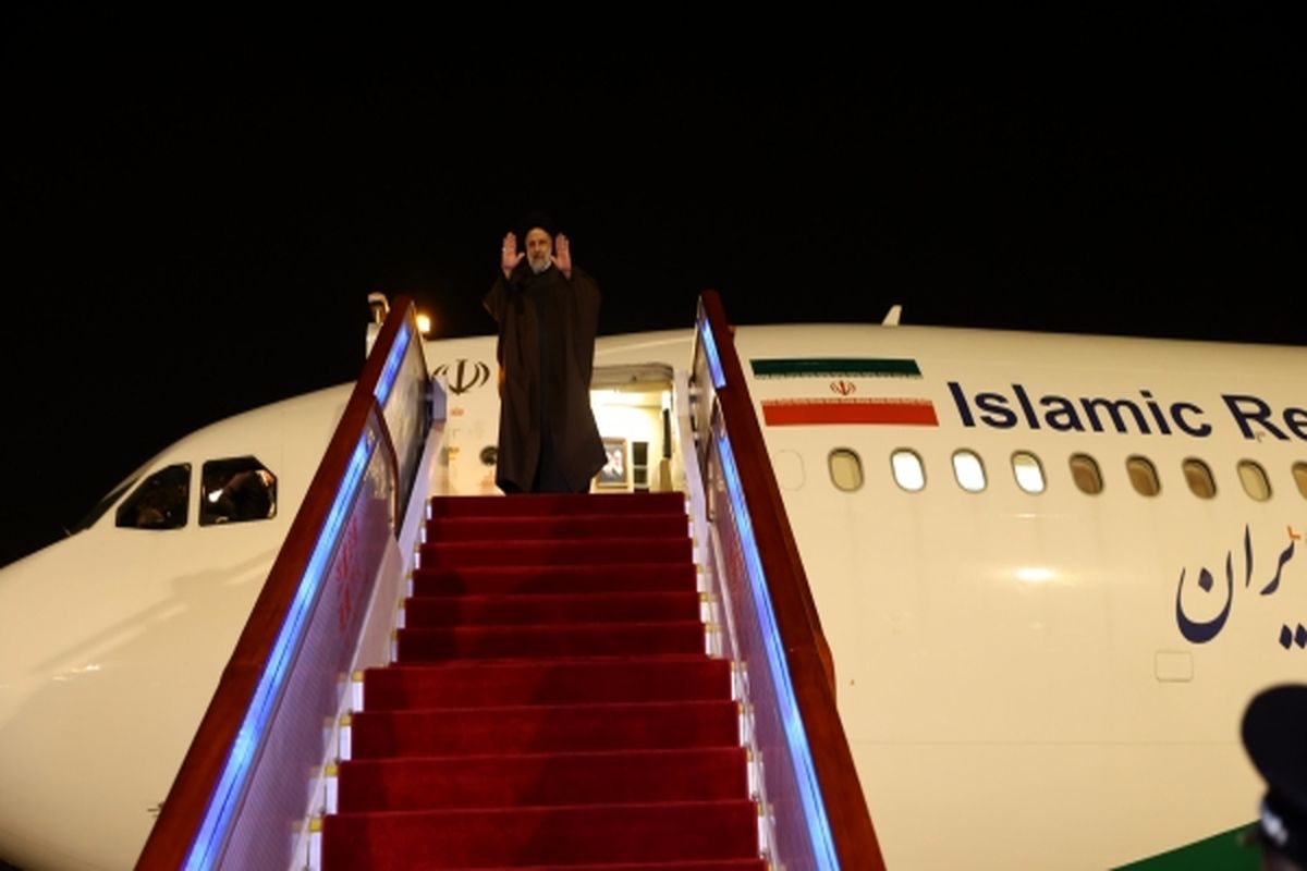 رئیس جمهور پکن را به مقصد تهران ترک کرد