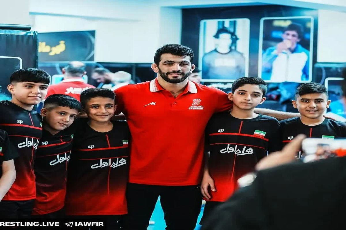 تیم بانک شهر ایران با درخشش مازندرانی‌ها بعنوان قهرمانی کشتی جام باشگاه های جهان رسید