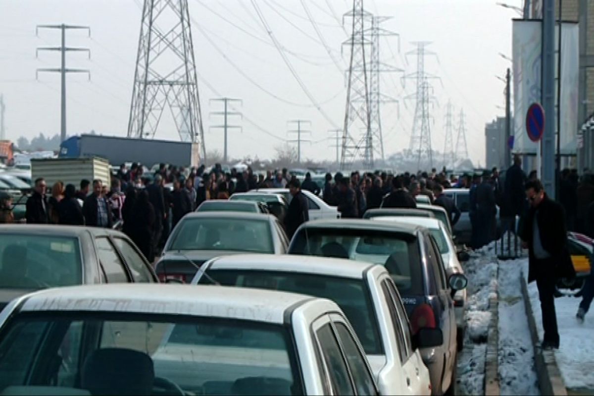 مالباختگان شرکت تاج خودرو مقابل دادستانی قزوین تجمع کردند