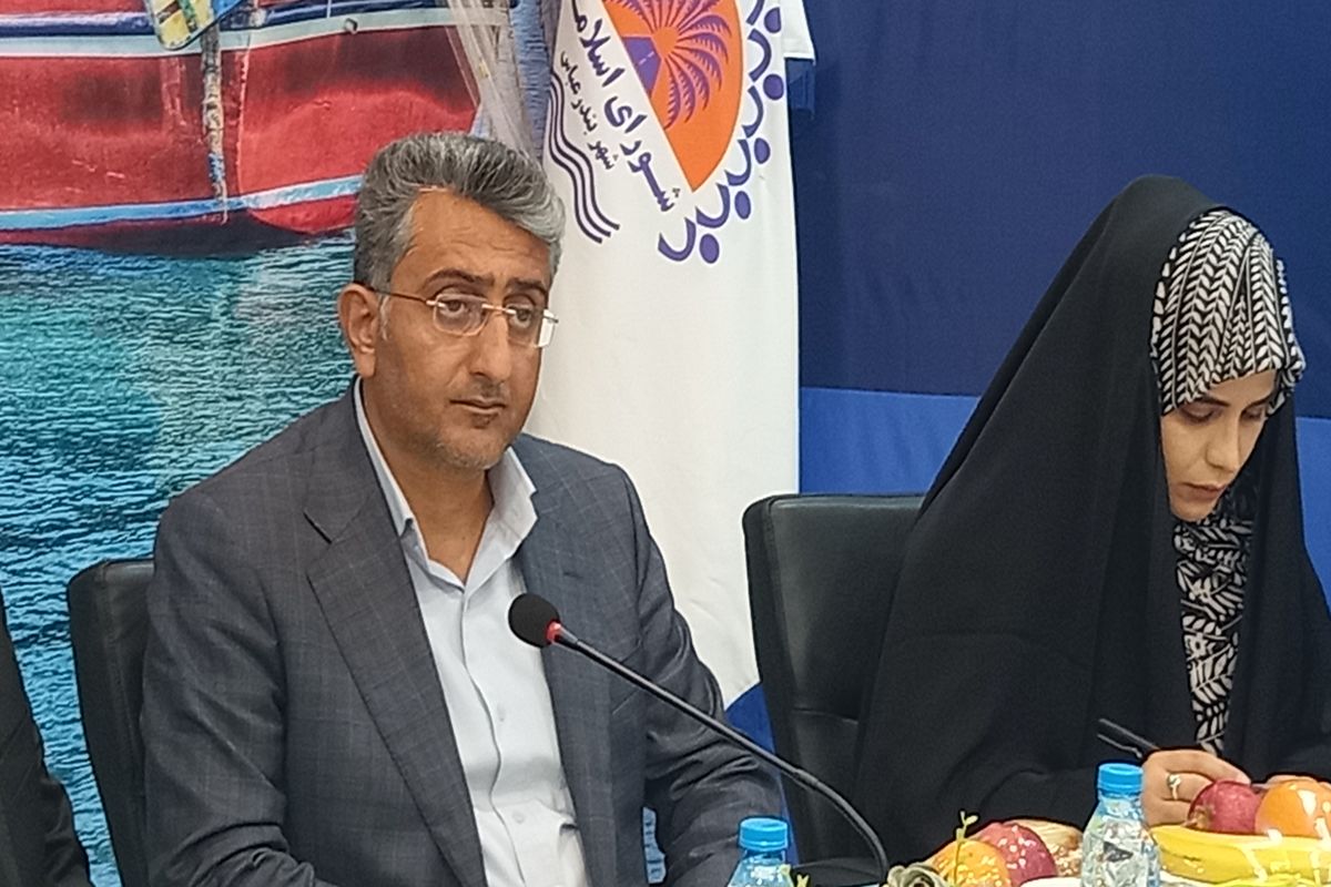 شهردار بندرعباس: طرح بازآفرینی برای ۱۴ محله در بندرعباس آماده شده است