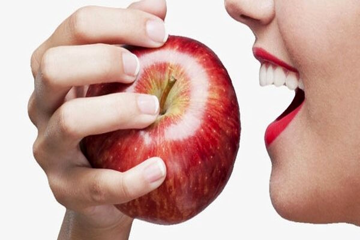 بهبود عملکرد ریه فقط با خوردن روزی یک عدد سیب!