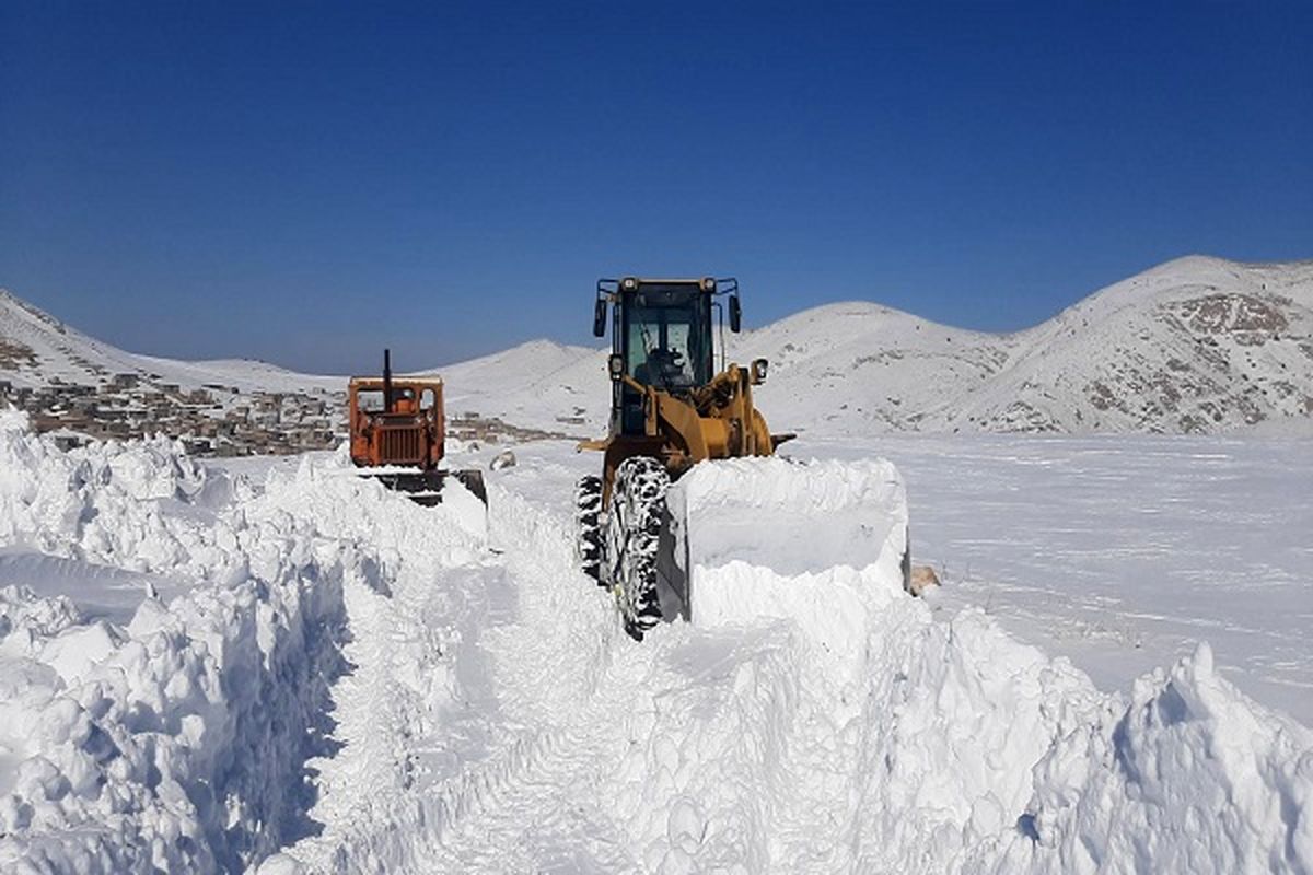 برف روبی بیش از ۵ هزار کیلومتر از محورهای خراسان شمالی طی بارش اخیر