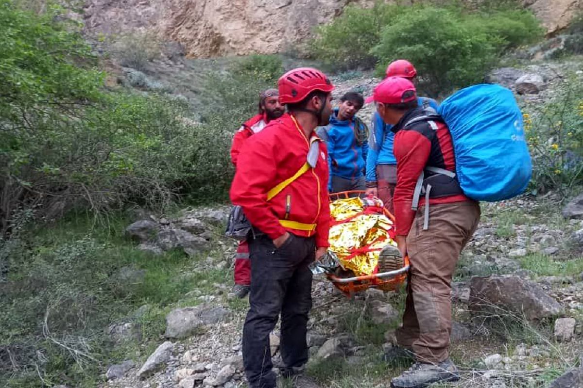 نجات گردشگر مفقود شده در ارتفاعات روستای لیوس دزفول