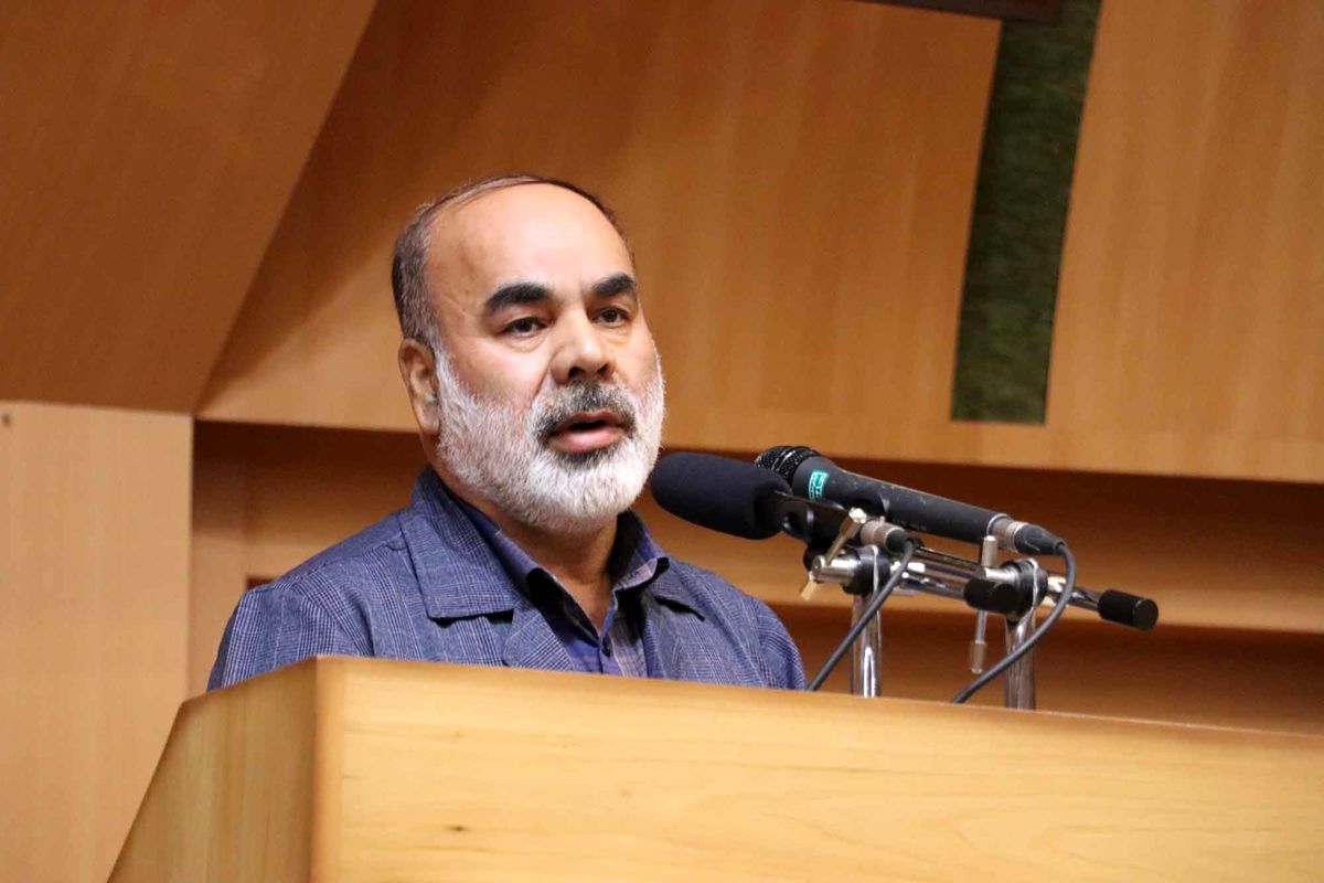 استاندار سیستان و بلوچستان: جوانان برای توسعه استان گام بردارند