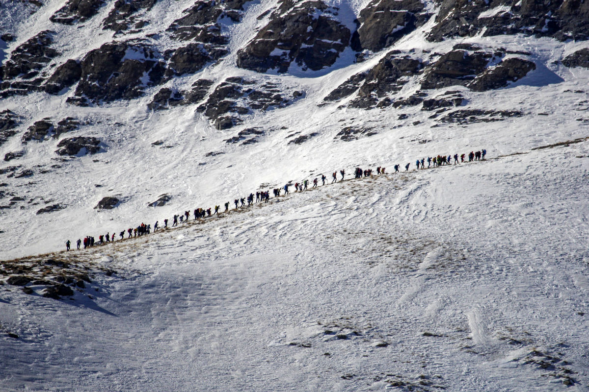 اولین تلاش زمستانی ایرانیان برای صعود قله خانتنگری