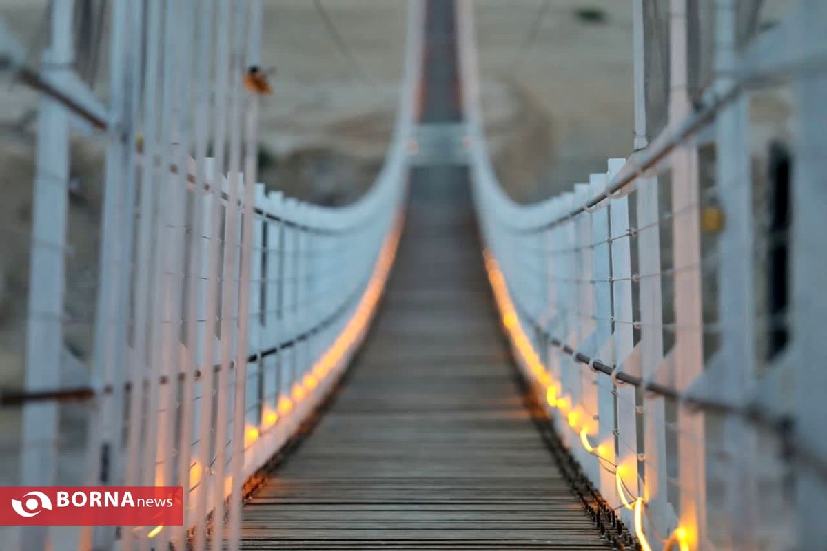 پل معلق و زیپ‌لاینِ بندرعباس افتتاح شد+تصاویر