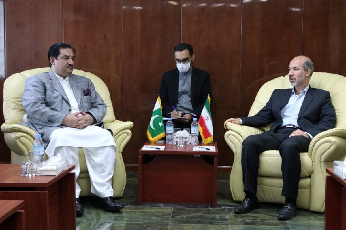 وزیر انرژی پاکستان: واردات برق از ایران به ۲۰۰ مگاوات می رسد