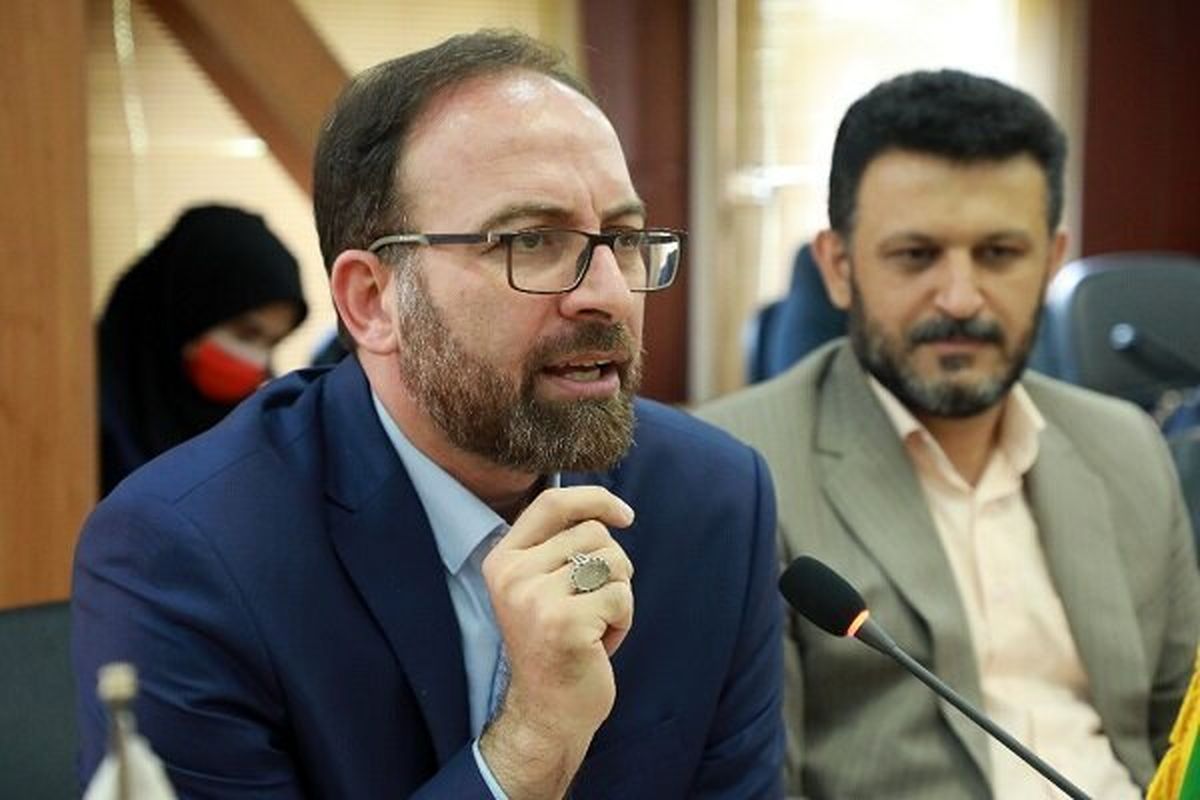 احمدی صدر: باید از سیاسی کردن تشکل های مردم نهاد دوری کنیم/ سمن ها برنامه رفع مشکل بدهند