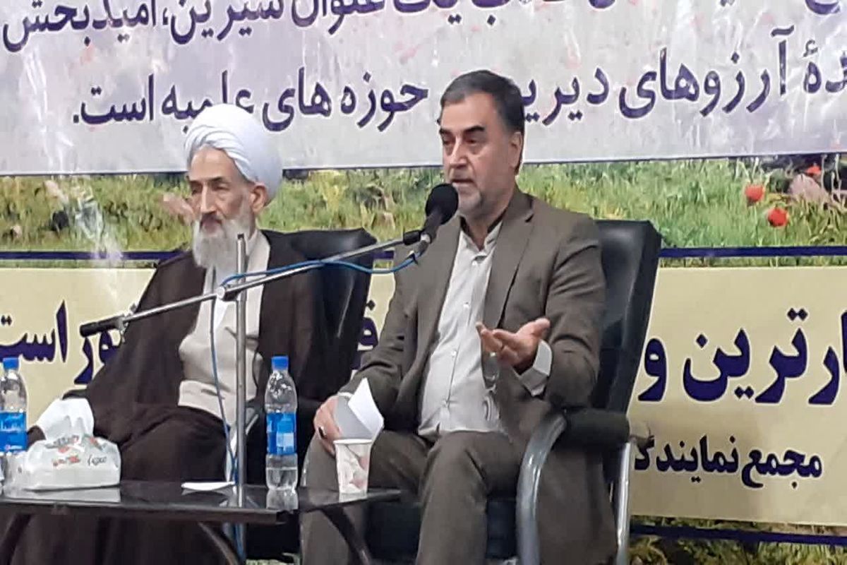 استاندار مازندران: علماء، کمک‌کار مدیریت ارشد استان در مسائل توسعه ای و فرهنگی باشند