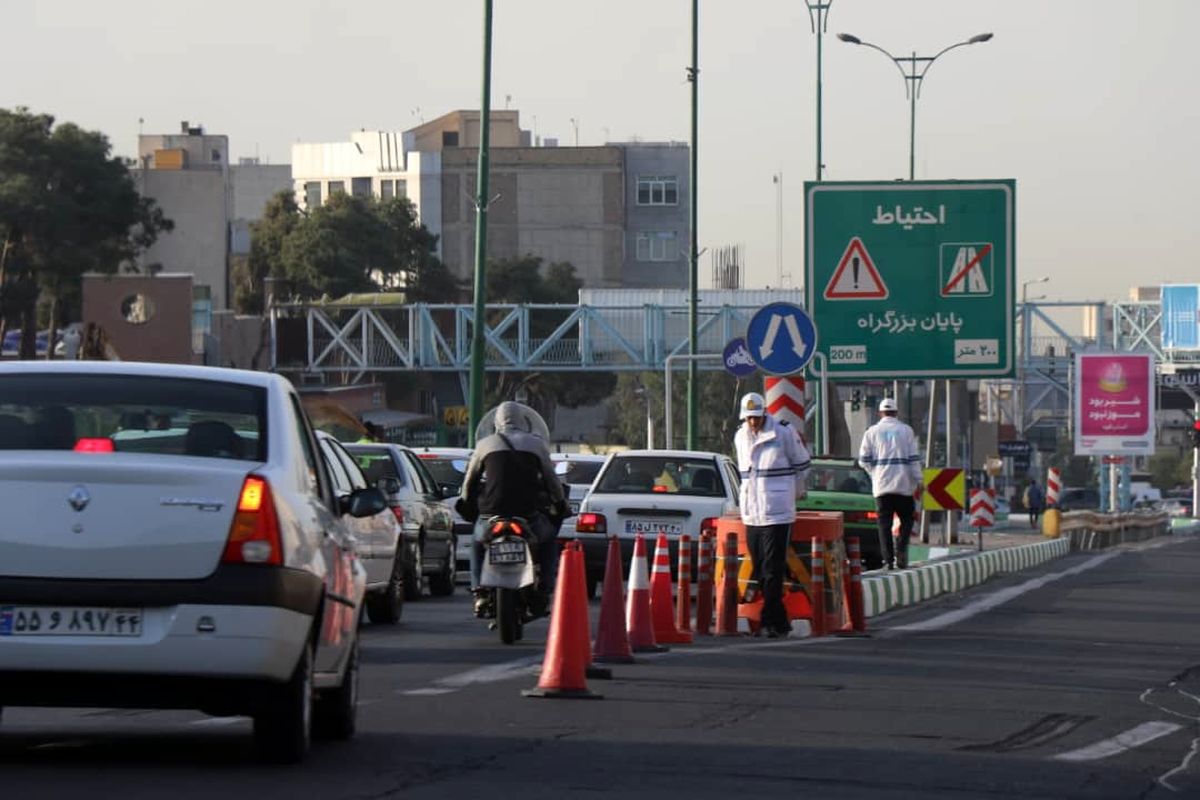 شنبه‌ای پر ترافیک در پایتخت/ افزایش لحظه به لحظه بار ترافیک در معابر شهر تهران