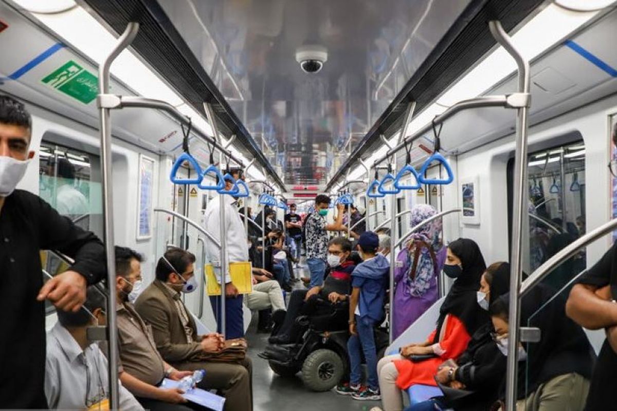 تغییر ساعت کاری ادارات تهران  ۳۰درصد مسافران مترو را افزایش داد