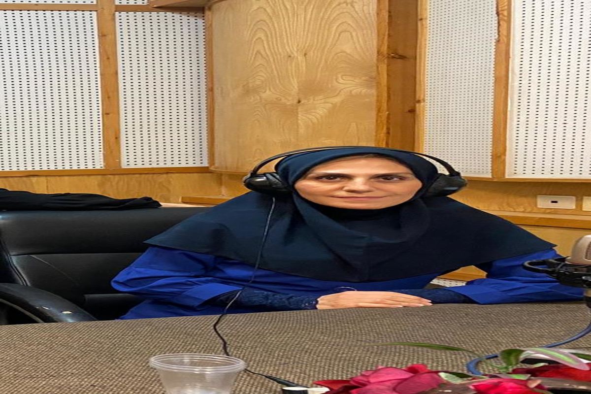 قصه آدم های خاص روی موج رادیو