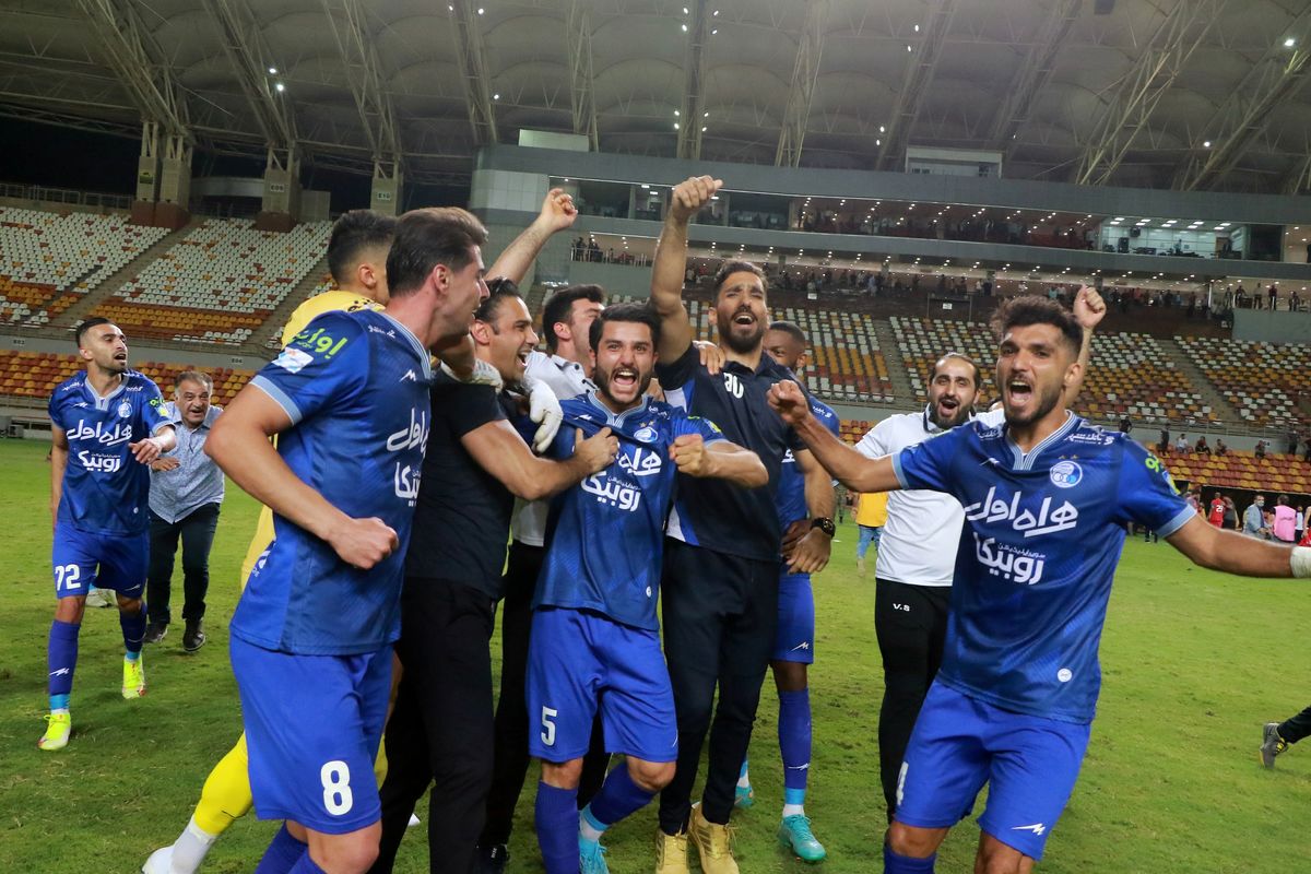 جشن قهرمانی استقلال ۲۵ هزار نفره می‌شود؟