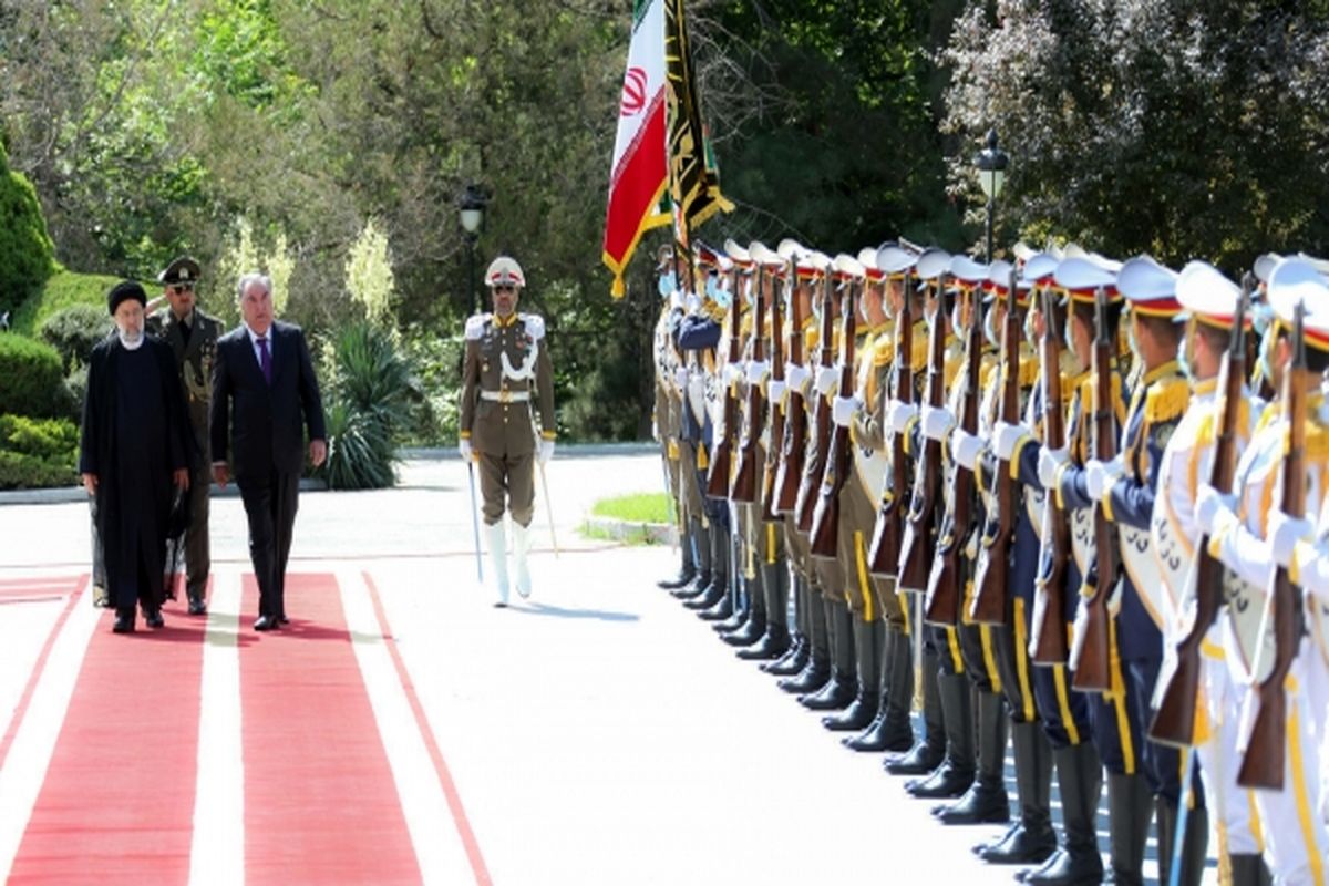 استقبال رسمی آیت‌الله رئیسی از رئیس‌جمهور تاجیکستان