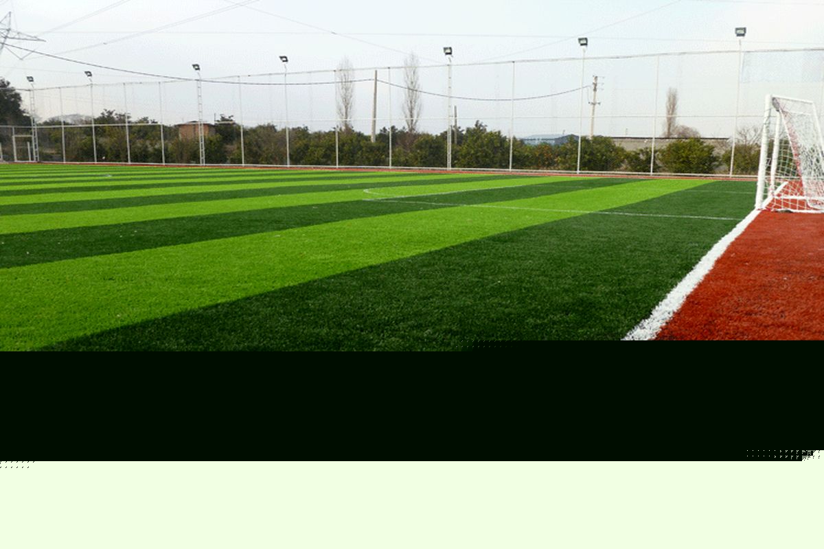 بازسازی زمین چمن و پیست استادیوم ورزشی سرابله آغاز می شود