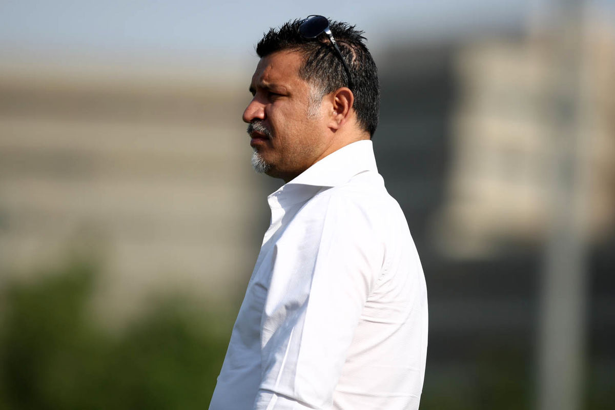 علی دایی: در پرواز کیش صندلی وزیر ورزش و جوانان به من نزدیک بود/ با سجادی هم سلام و علیک داشتیم و هم صحبت کردیم