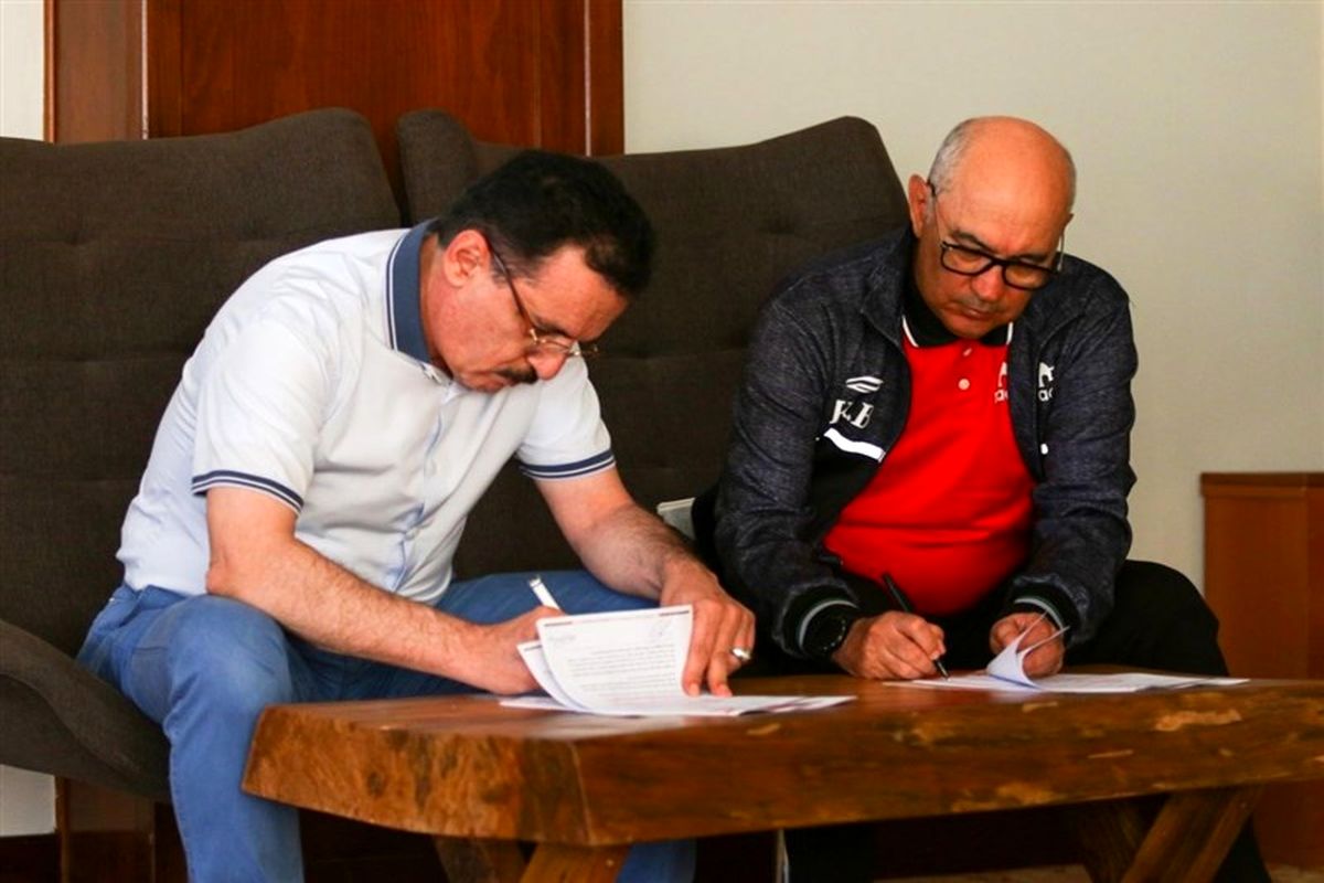قرارداد بردیف با تراکتور امضا شد