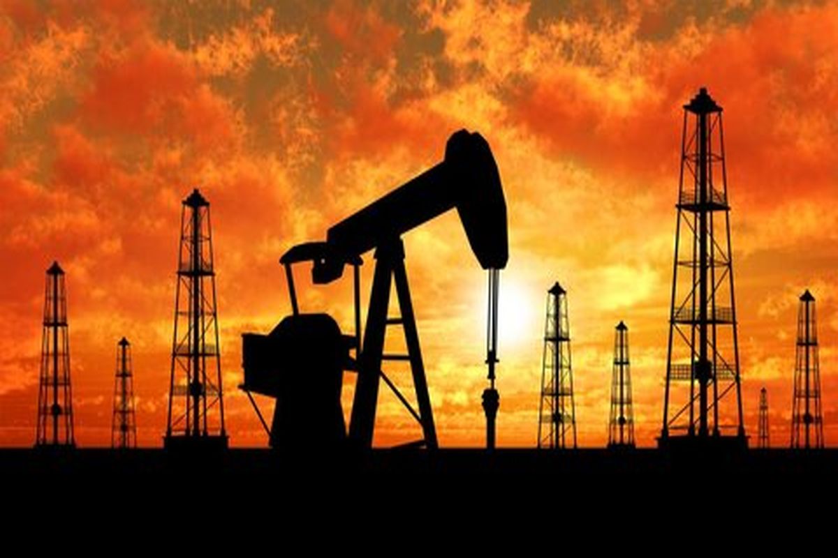مکرون: امارات و عربستان ظرفیتی برای افزایش تولید نفت ندارند