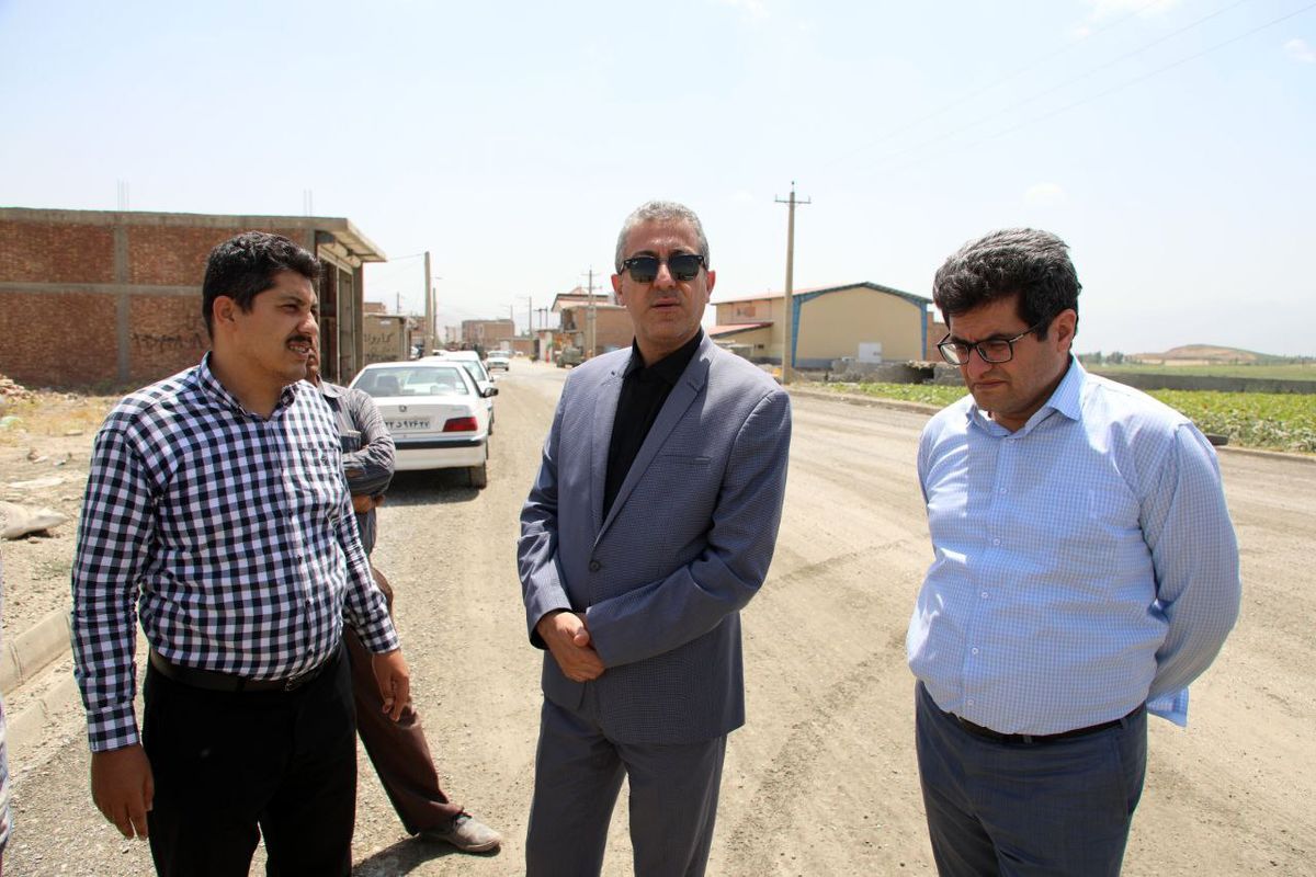 اجرای ۶ پروژه بهسازی و آسفالت راههای روستایی در شهرستان پیرانشهر به طول بالغ بر ۳۴ کیلومتر