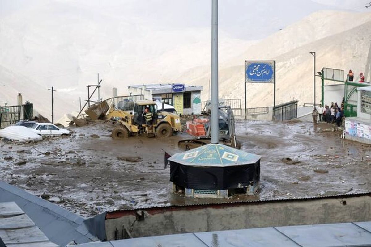 وضعیت ترافیکی تهران پس از وقوع سیلاب کوهسار-امامزاده داوود