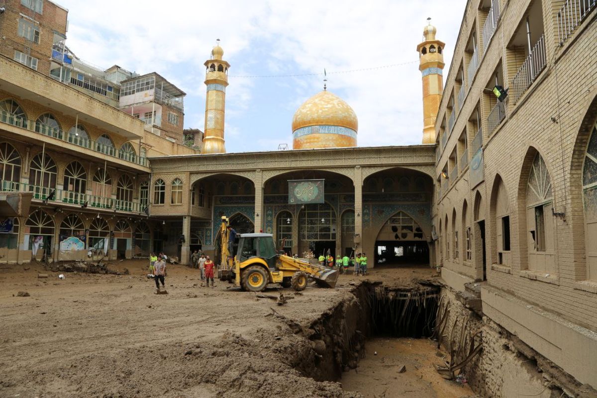 اعلام میزان خسارت سیل به بنای امامزاده داوود بعد از پایان لایروبی