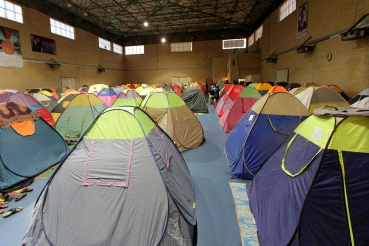 آمادگی سالن‌های ورزشی همدان برای اسکان اضطراری مسافران