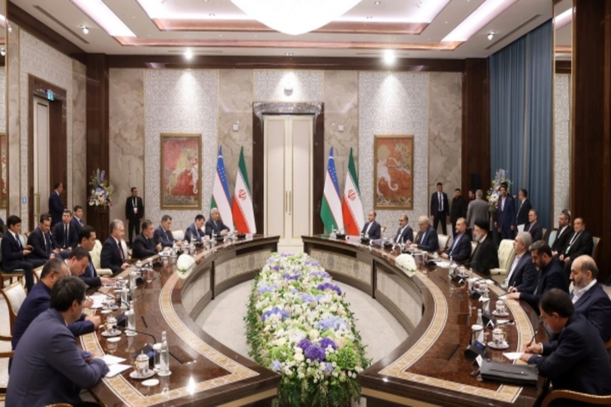 رئیسی: حجم تبادلات تجاری تهران و تاشکند در گام اول می‌تواند ۳ تا ۴ برابر شود/ میرضیایف: ایران ازبکستان در آغاز یک راه بزرگ و طولانی قرار دارند