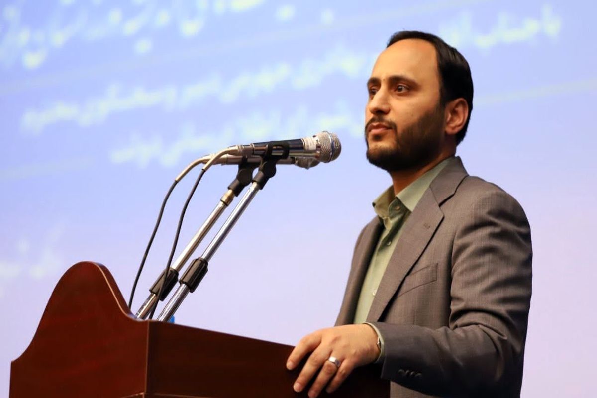 بهادری جهرمی به‌منظور افتتاح طرح‌های عمرانی در هفته دولت به استان مرکزی سفر کرد