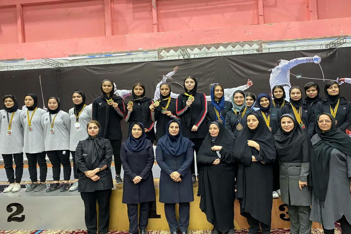 شمشیرزنی پرمدال دختران اصفهان در المپیاد استعدادهای برتر