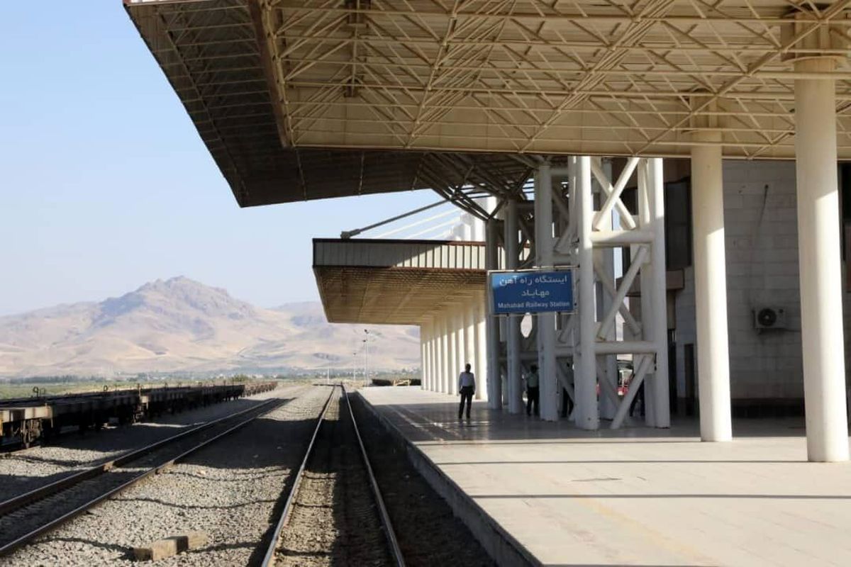 زیرساخت‌های باری ایستگاه راه آهن ارومیه تکمیل می‌شود