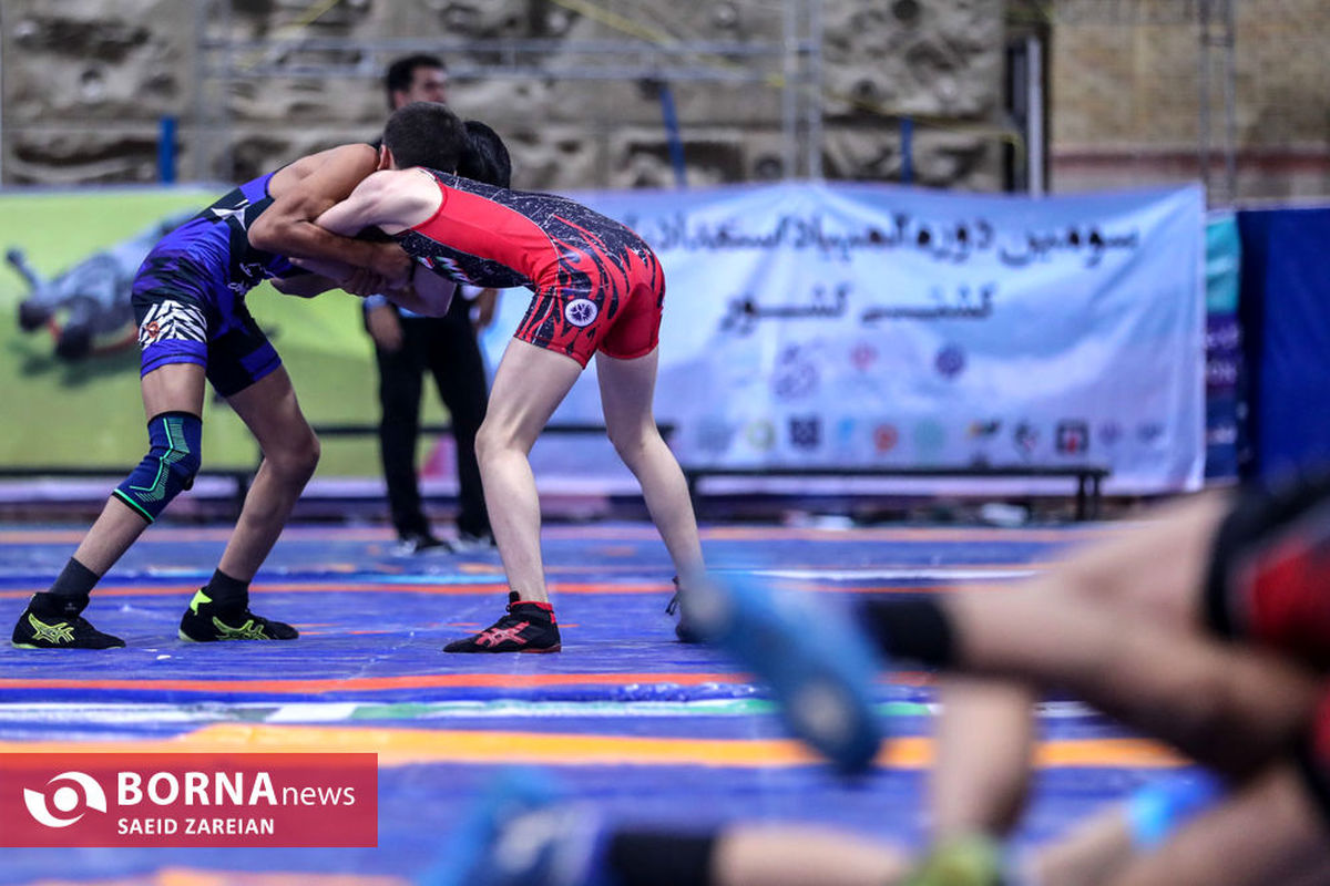 خیزش کشتی تهران در رقابت با سایر مدعیان در المپیاد کشتی کشور