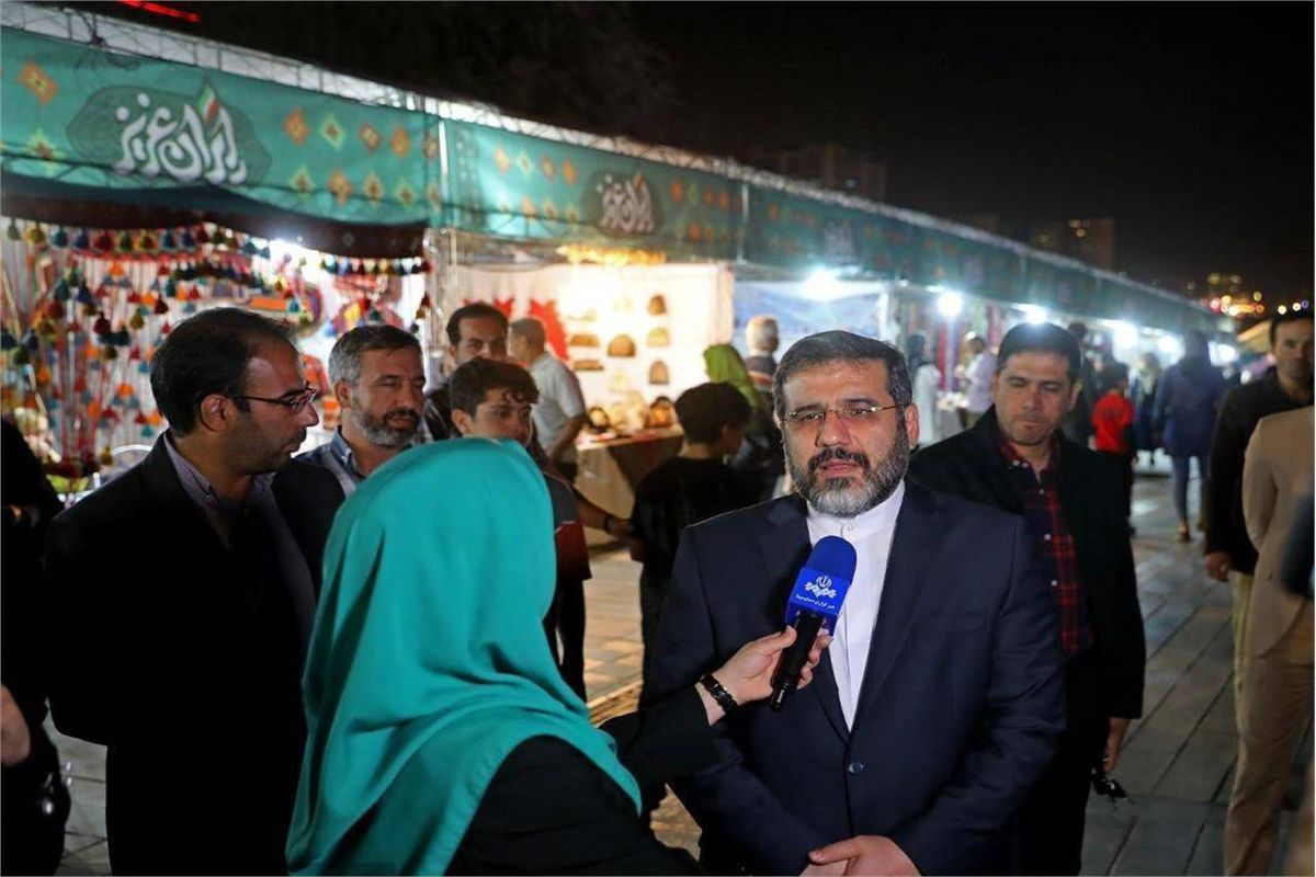 بازدید وزیر فرهنگ و ارشاد اسلامی از جشنواره وحدت اقوام ایرانی