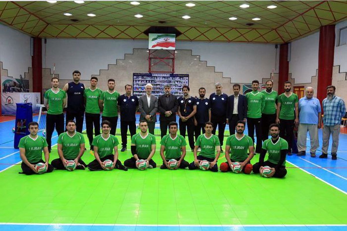 بازدید رئیس سازمان بسیج ورزشکاران از اردوی تیم ملی والیبال نشسته