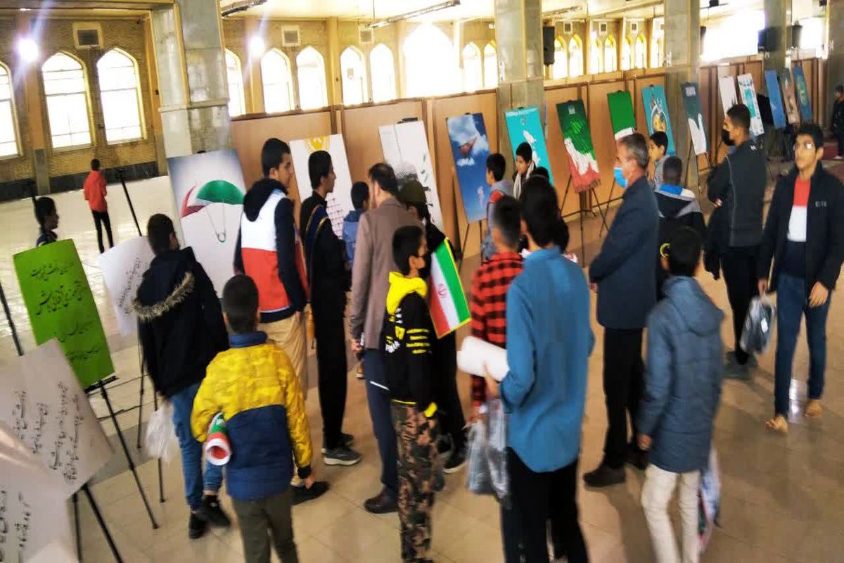نمایشگاه پوستر ایران ۱۴۰۴ در یاسوج برپا شد