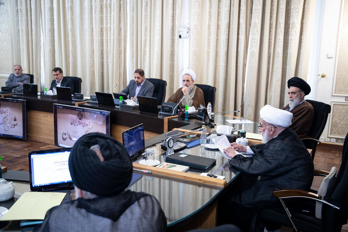 دبیر شورای نگهبان: مسئولان باخدمت خالصانه و بی‌منت قدردان مردم باشند