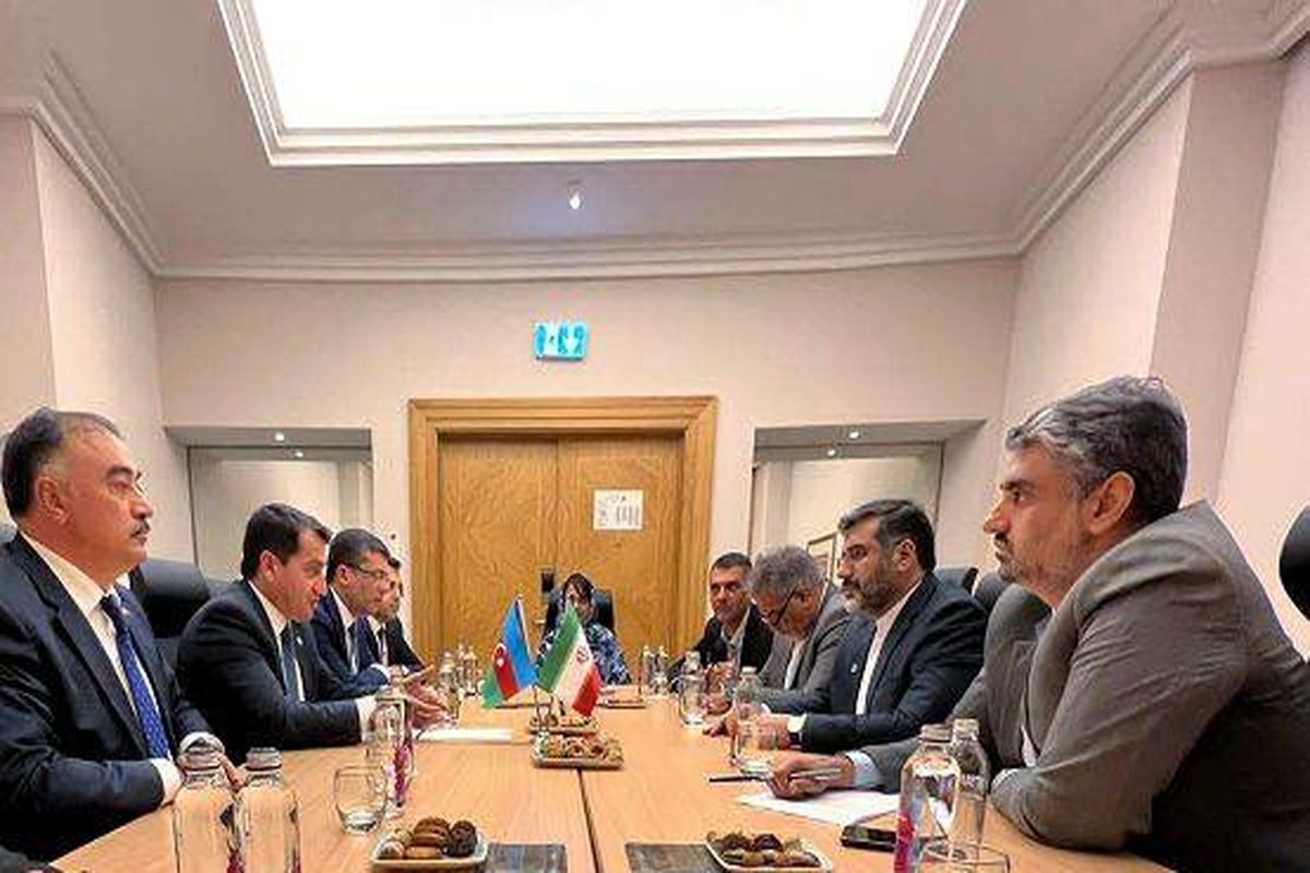 وزیر فرهنگ: روابط حسنه دو کشور ایران و آذربایجان رو به گسترش است