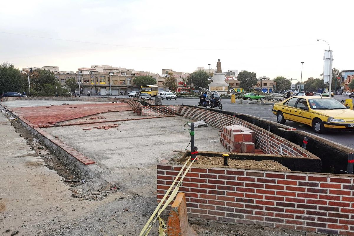 ۷۰۰ متر مربع از پیاده روهای منطقه ۱۱ تهران مناسب سازی می شود