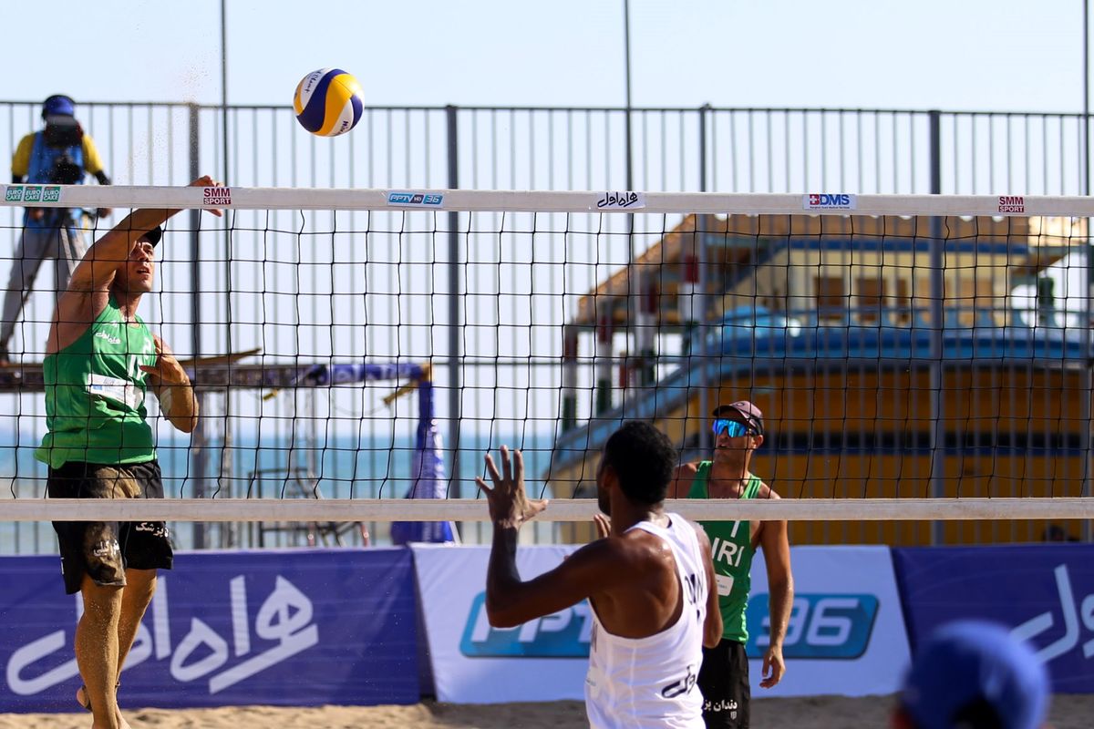 والیبال ساحلی قهرمانی آسیا؛ ایران یک در جمع چهار تیم برتر