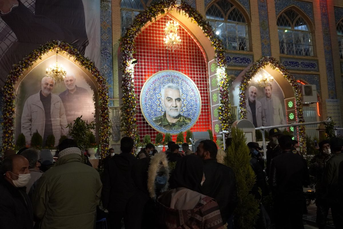 شهرداری کرمان در بهسازی محدوده گلزار شهدا از برنامه جلوتر است